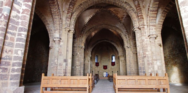 Interior de la Iglesia del Sacro Covento. Foto de José Antonio Alcázar.